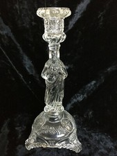 Grand bougeoir religieux en verre pressé Portieux ? 