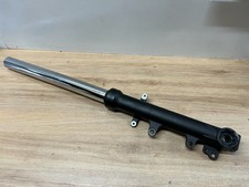 UN TUBE DE FOURCHE CÔTÉ DROIT YB2G MOTO YAMAHA MT07 MT-07 MT 07 2018 2019 2020