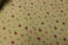 TISSU ANCIEN  fond jaune fleurettes 00