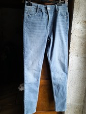 Magnifique jean femme taille 34 de marque Cache Cache neuf