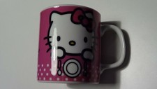 Tasse Hello Kitty neuve dans son emballage en carton d'origine