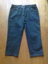 pantacourt femme "MAKSIM Z " taille 48 excellent etat