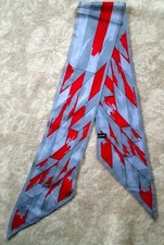 LANVIN Écharpe soie  en TBEG vintage et authentique 18x170 cm