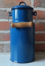 Pot ou broc à lait en tôle émaillée 2L - Ht 28 cm - Décoration cuisine vintage