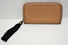 Lancel, Portefeuille compagnon " 1er flirt ", en cuir beige et finition noir  