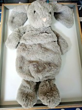 Peluche doudou range pyjama ou bouillotte lapin gris nez rose Etam 