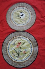 2 napperons format rond chinois en soie années 1980