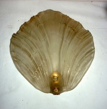 Applique lampe  mural  forme de coquillage verre givré 1960 métal doré Shell
