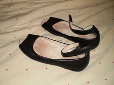 DKNY Donna Karan NY Chaussures ballerines taille 38 couleur noir talon plat