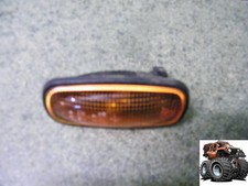 Repetiteur d'aile 236577 pour LAND ROVER L318 Discovery 2 2.5 td5