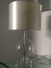 Lampe de chevet base verre H 37 cm comme neuve.