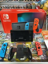 Nintendo Switc 32 Go Console avec Paire de Joy-Con - Bleu/Rouge