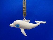 ANCIEN PORTE CLES, Station FINA,figurine, OUM le dauphin..so cut
