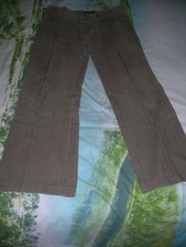 pantalon en velours côtelé " STONES "