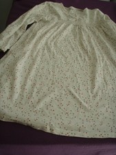 chemise de nuit  fille taille 10 ans écrue avec minis étoiles vert baudet