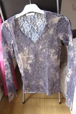 Haut / Tee-shirt dentelle manches longues femme T.2 taille petit convient T.1