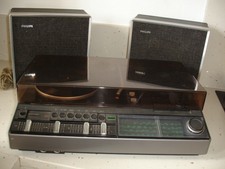 Compact Philetta Music center PHILIPS 22AB-960 tourne disque Radio Cassette AMFM