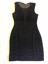 Bershka court Noir Imprimé Aztèque Robe Moulante Taille M Maille Buste Parti portait une fois!