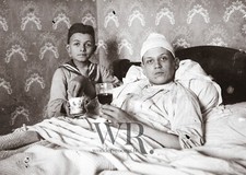 1919 - Enfant malade - Grippe Espagnole - Plaque de verre Photographique 9x12cm