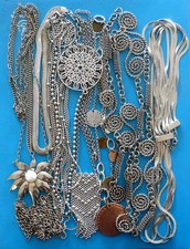 JOBLOT COSTUME NECKLACES JEWELRY LOT BIJOUX SAUTOIRS FANTAISIE VINTAGE BEL ETAT