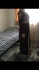 Caftan marocain brodé et perlée,fabriqué artisanal, velour bordeaux, taille 40