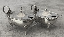 PAIRE DE SALIÈRES SEL ET POIVRE EN ARGENT MASSIF POINÇON 800 ITALY FIRENZE