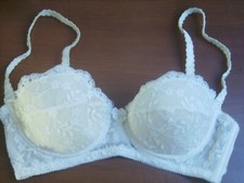Soutien gorge en dentelle ivoire à bretelles amovibles taille 85 C neuf