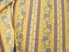  COUPON DE TISSU RAYURES FLEURS MOTIFS TONS VIFS JAUNE ORANGE  - TM 32/1