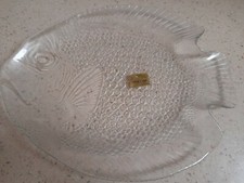 2 Plats En Forme De Poisson Arcoroc