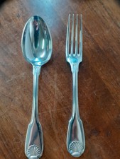 paire de couverts Christofle modèle vendôme.