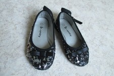 1552 : Chaussures Noires T27 B-Unity ebondy 