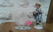 Lot de 2 Figurines Décoration Fermiere et Paon 