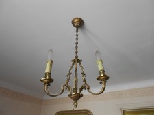 Ancien  lustre à suspension en bronze à 3 branches 