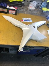 flanc carenage gauche suzuki gsxr 600 750 2008 2010 94485-37h00