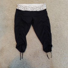 Juniors L large Forever 21 capris yoga active black white