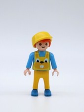 PLAYMOBIL ENFANT garcon salopette jaune (lapin) - Clapier, basse-cour 3075, 3373