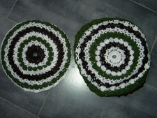 dessus de COUSSIN  Laine Crochet Vert et Blanc - Vintage 1970