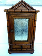 Jouet ancien,  meuble de poupée, armoire à glace en bois, bambou / toile de Jouy