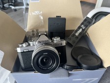 Nikon Z Fc + Kit 16-50mm (f3.5 - f6.3) + SD 32go, comme neuf (475 Déclenchement)