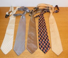 LOT 5 CRAVATE DIVERSES COULEURS lancel PIERRE CLARENCE bolgheri ACCESSIT