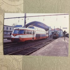 Tirage Photo d’après Diapo- X4200 en gare d’Avignon en 1984.
