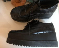 chaussures compensées noir bout fleuri JONAK pointure 35