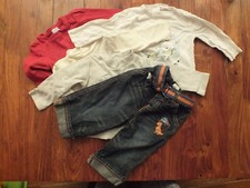 Lot vêtements 9 mois -5 t-shirts manches longues et 1 pantalon - Comme neufs !