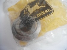 AE32222 - Bague à alignement automatique sur attelage pour tracteur John Deere