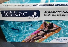 Robot piscine nettoyeur à surpression JetVac pour piscine - balai automatique 