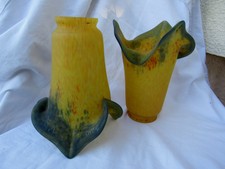 Lot de 2 tulipes en pate de verre signé a l'acide ART de France  TBE