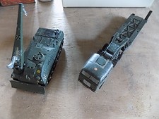 LOT 2 DINKY TOYS PORTE CHAR BERLIET (FR) ET LEOPARD TANK (EN)