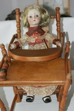 ANCIENNE Chaise-haute de poupée transformable avec boulier + poupée tête porcela