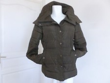 VESTE PARKA A CAPUCHE FIXE TEINTE CHOCOLAT TAILLE 40 / 42