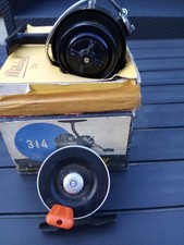 Moulinet à pêche ancien et vintage